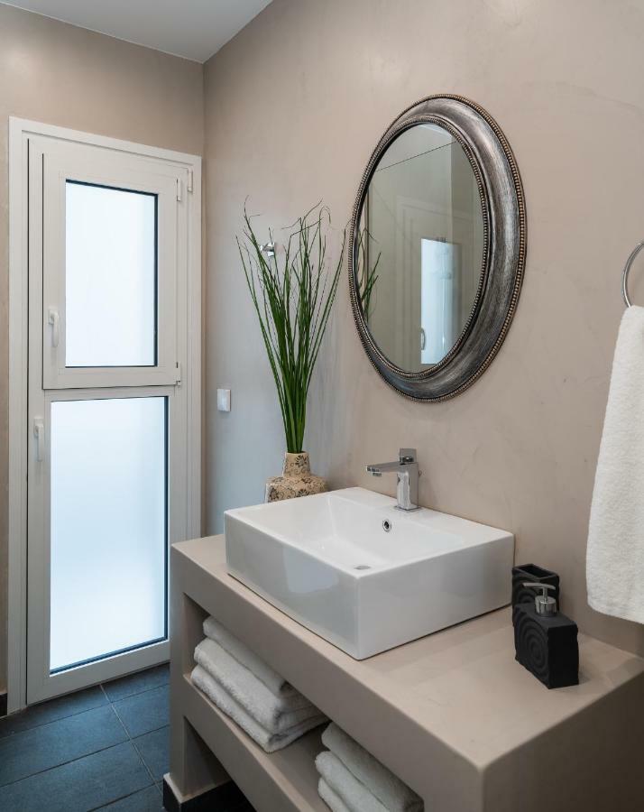 Apartament Absolute Athens Ιχ Zewnętrze zdjęcie